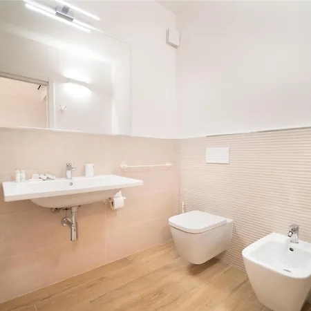 Landlord Guest house *