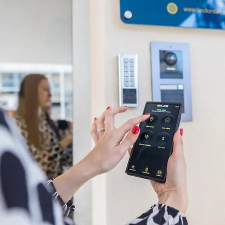 Landlord ゲストハウス 3*